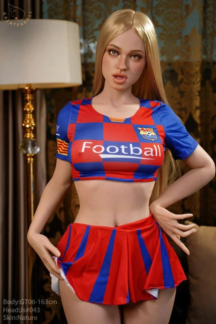 Dolls Castle Ginger 163cm C-Cup Silicone — image 3 of 8