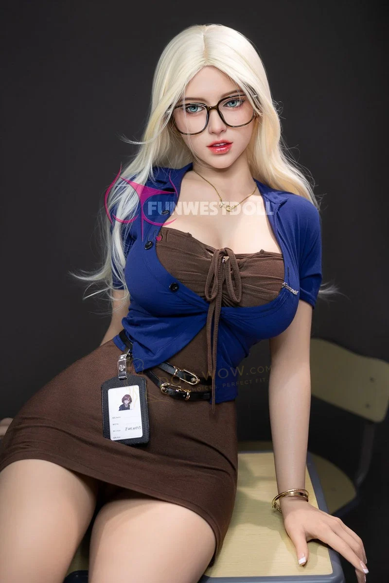 FunWest Chloe 157cm G-Cup TPE — image 9 of 12